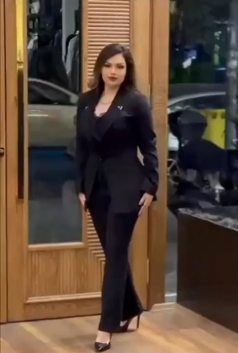 Venora Suit